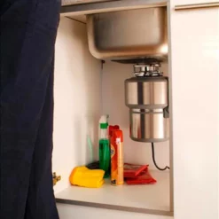 Insinkerator Kjøkkenkvern Evolution 200 2 Insinkerator Kjøkkenkvern Evolution 200 -Intra Butikk insinkerator kjkkenkvern evol 5